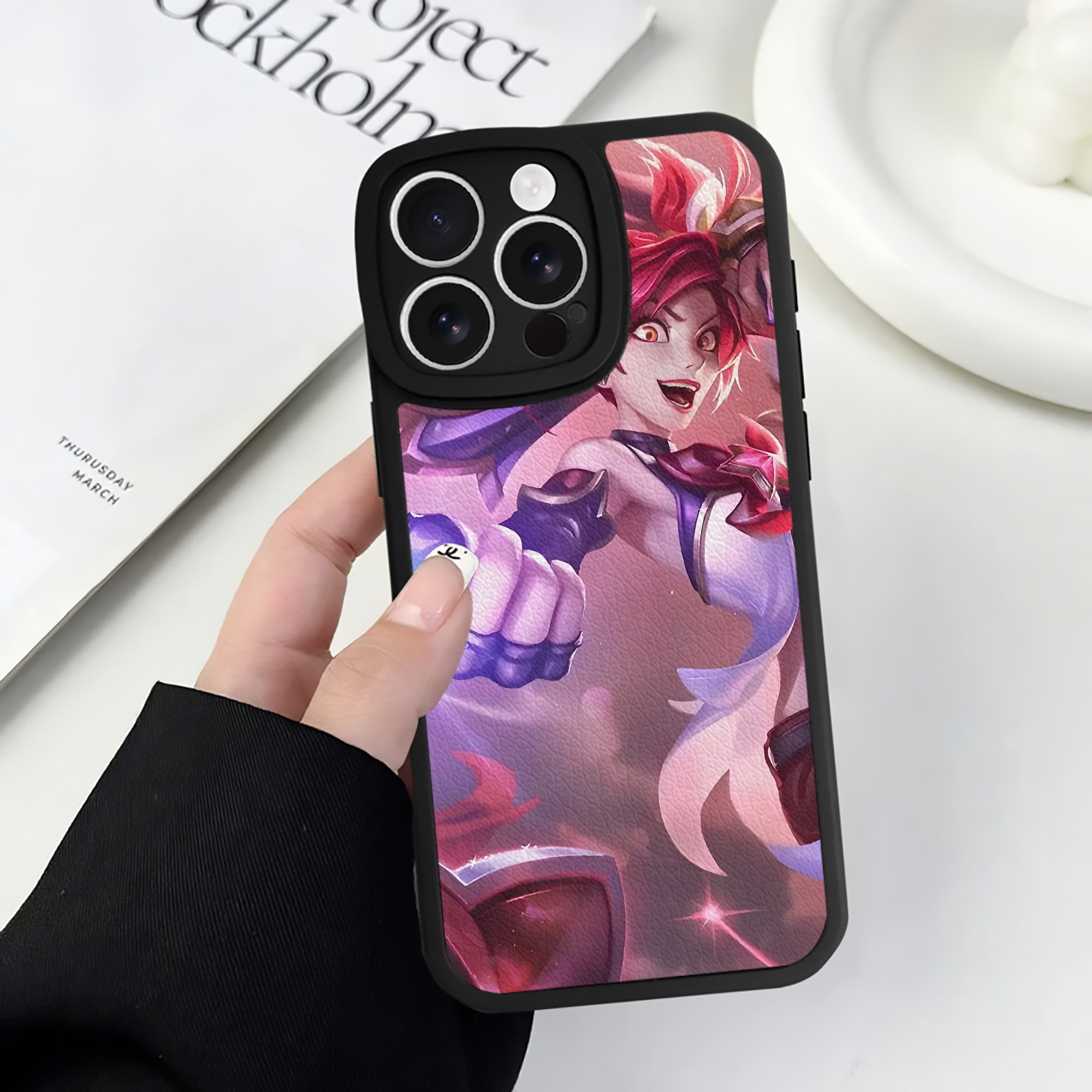 リーグ・オブ・レジェンド League of Legends LOL 【iPhone 16シリーズ対応】シリコンスマホケース（レザー調） 材質：シリコン